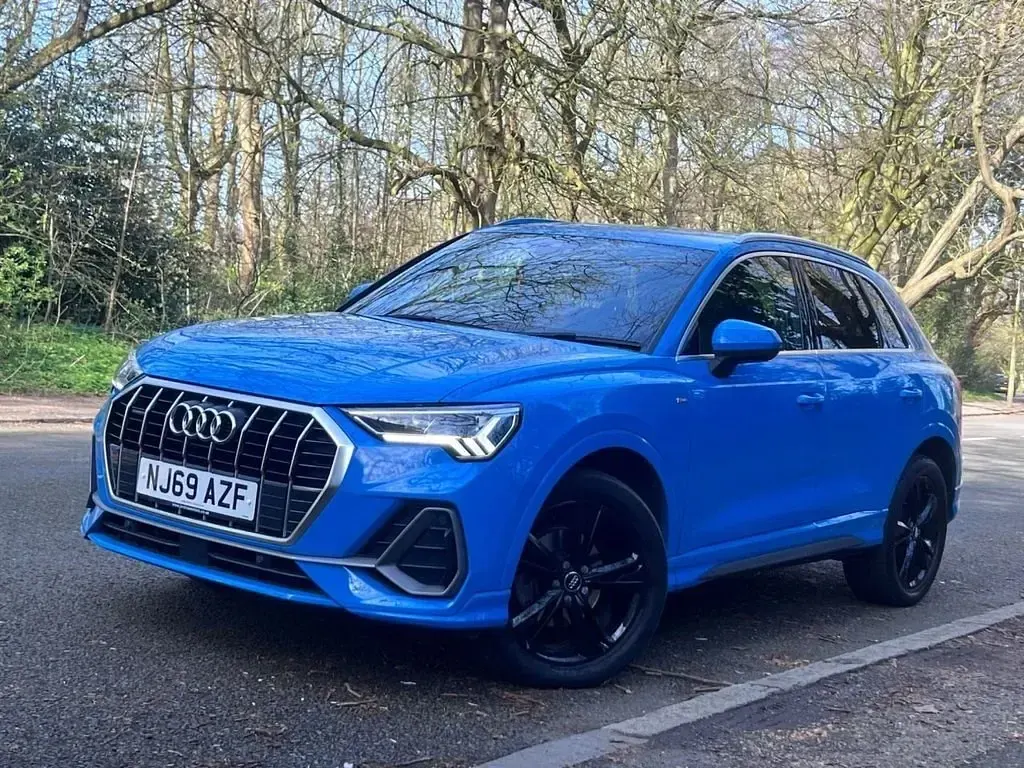 Używany Audi Q3 S-Line 150 KM (110 kW) 2019 Niebieski SUV