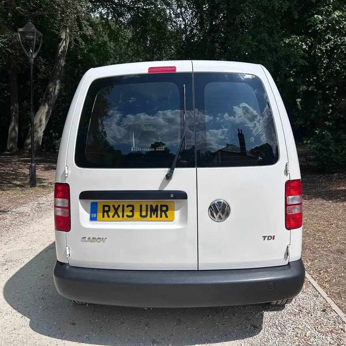 Used VW Caddy 102 HP (75 kW) 2013 White MPV