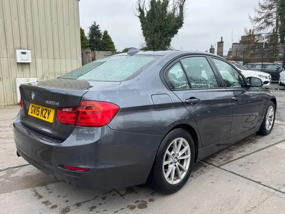 Used BMW 320 Efficient Dynamics 2015 Grey Sedan