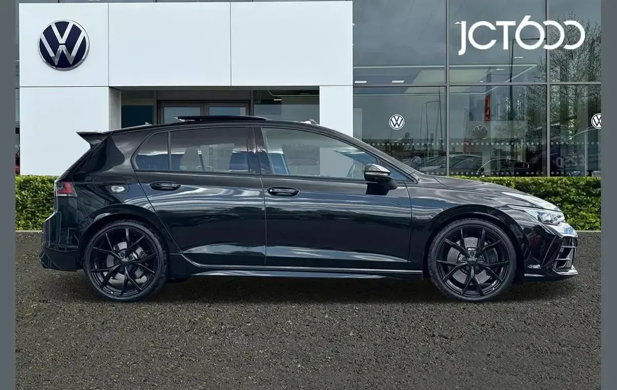 Used VW Golf VIII Black Edition 333 HP (244 kW) 2025 Black Hatchback