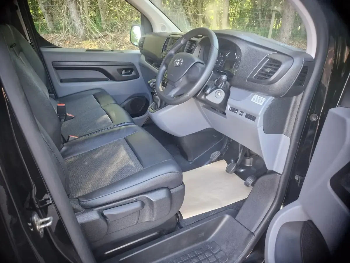 Used Toyota Proace 120 HP (88 kW) 2021 Black MPV