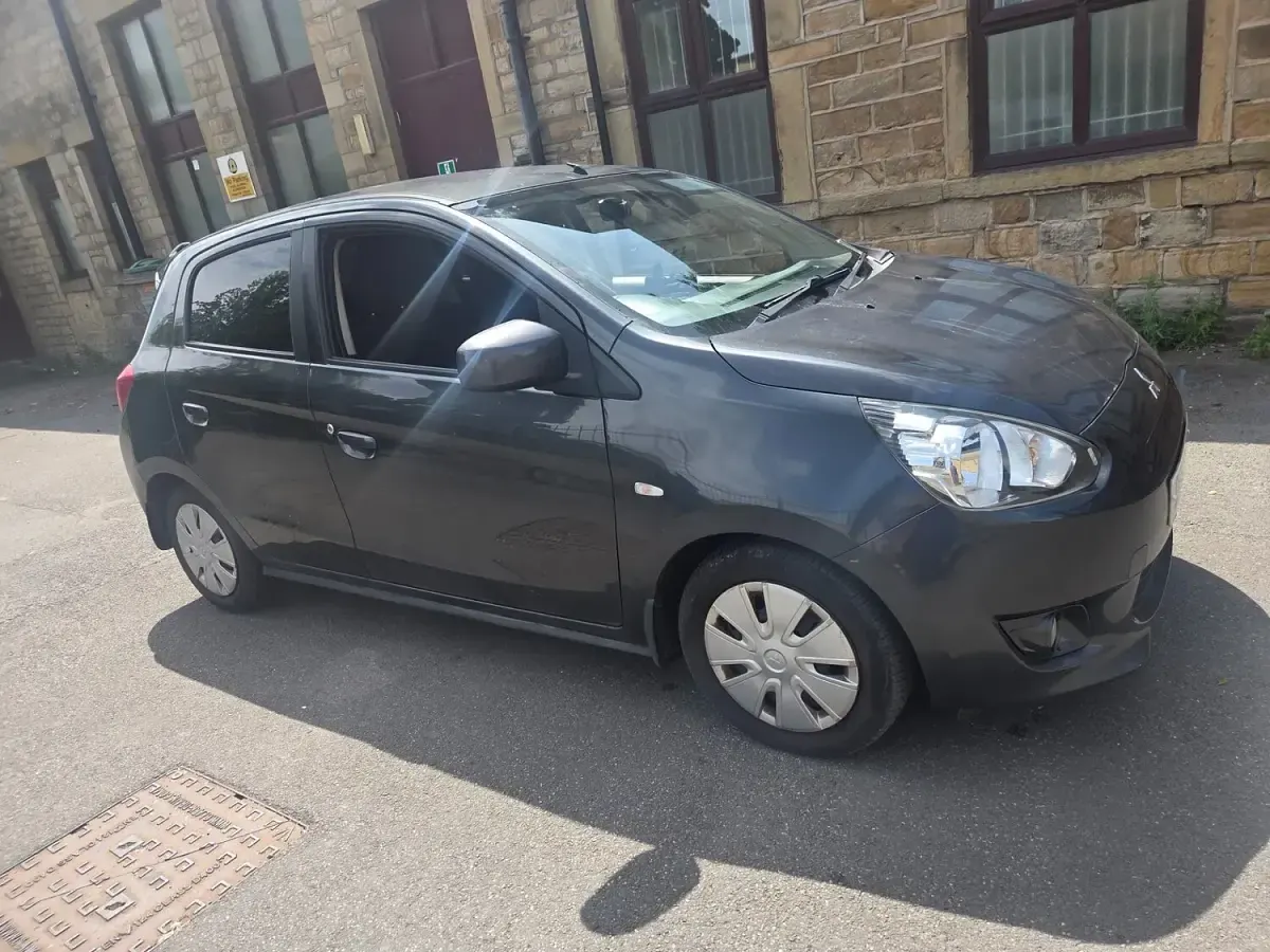 Used Mitsubishi Mirage 79 HP (58 kW) 2014 Grey Hatchback