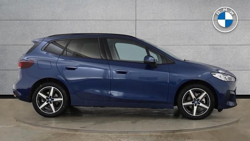 Used BMW 225 Active Tourer Sport Line 242 HP (177 kW) 2025 Blue MPV