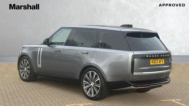 Used Land Rover Range Rover Autobiography 300 HP (220 kW) 2023 Metallic  eiger grey SUV