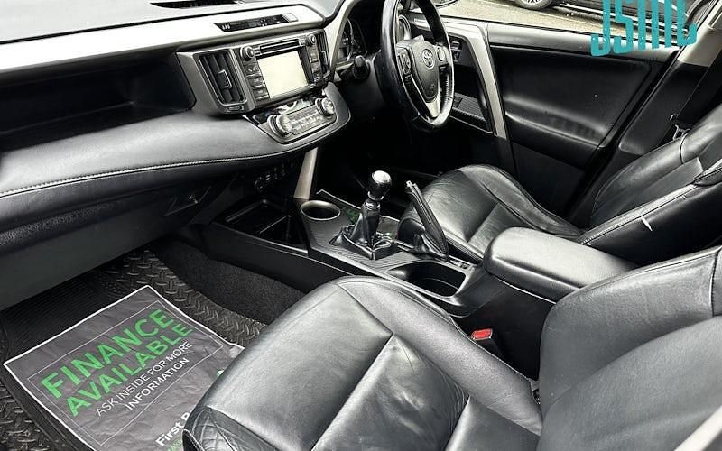 Used Toyota RAV4 124 HP (91 kW) 2015 SUV