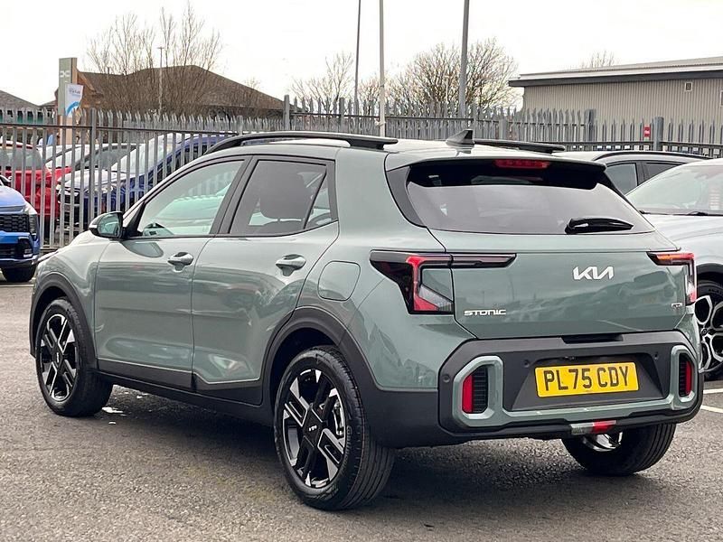 New Kia Stonic GT-Line 113 HP (83 kW) 2026 Green SUV