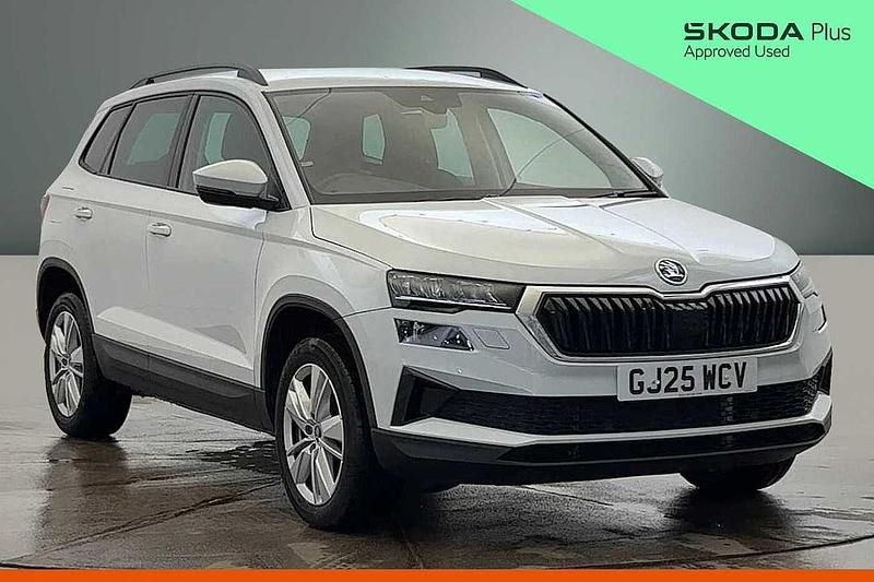 White Used 2025 Skoda Karoq SE SUV | £21,899 (Super price) - Image 1/4