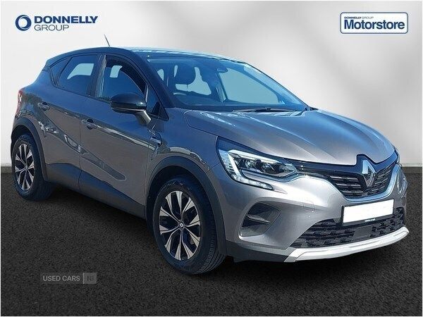 Grey/black Used 2022 Renault Captur LIMITED SUV | £13,295 (Fair price) - Image 1/4