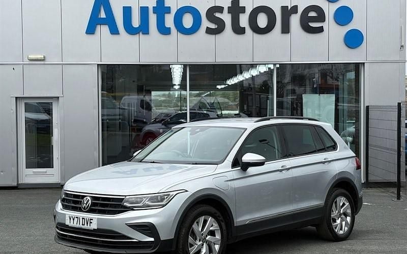 Used VW Tiguan Life 245 HP (180 kW) 2023 SUV