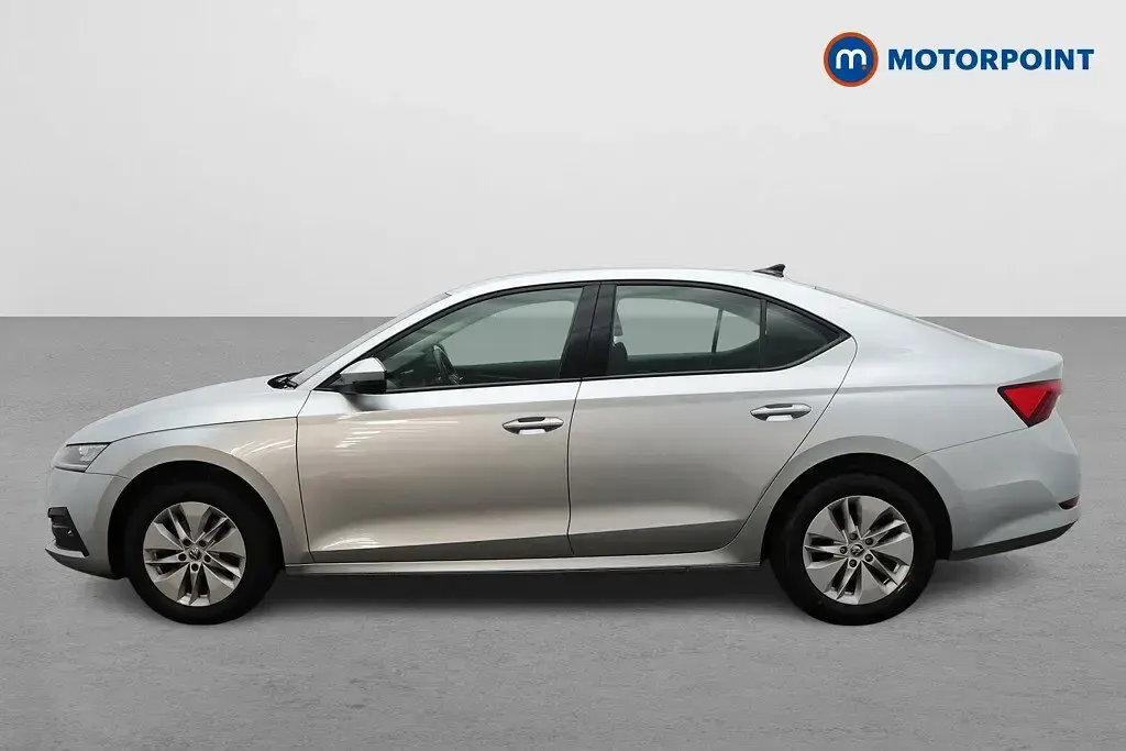 Used Skoda Octavia SE 2023 Silver Hatchback