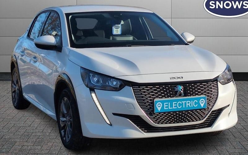 White Used 2021 Peugeot e-208 Allure Hatchback | £12,144 (Fair price) - Image 1/4