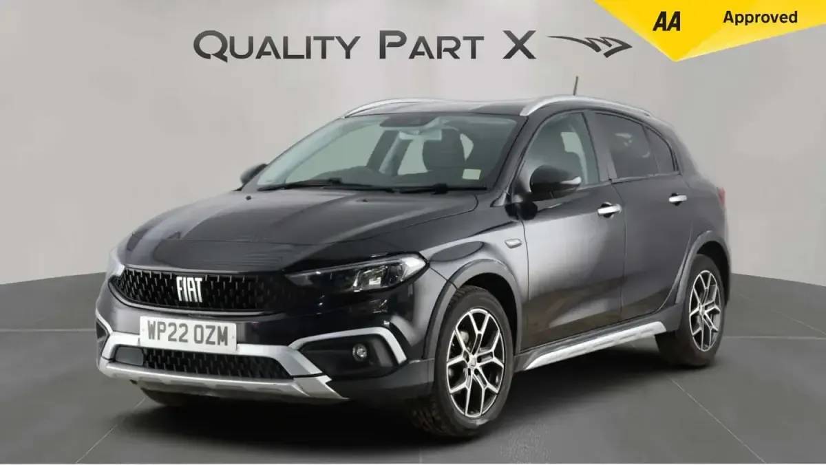 Used Fiat Tipo Cross 130 HP (95 kW) 2022 Black Hatchback