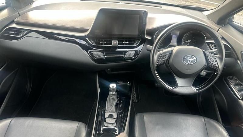 Used Toyota C-HR 120 HP (88 kW) 2019 Blue SUV