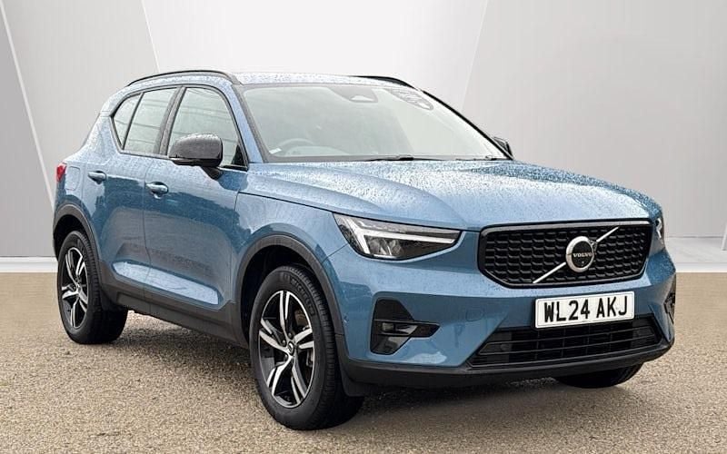 Used 2025 Volvo XC40 Plus SUV | £30,898 (Fair price) - Image 1/4