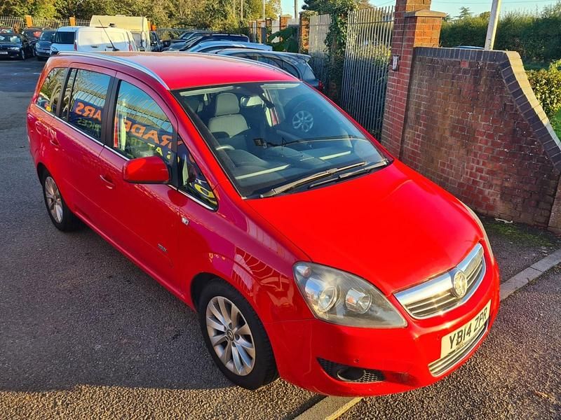 Used Vauxhall Zafira Design Edition 2014 Red MPV