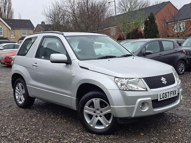 Silver Used 2007 Suzuki Grand Vitara SUV | £2,000 (Good price) - Image 1/4