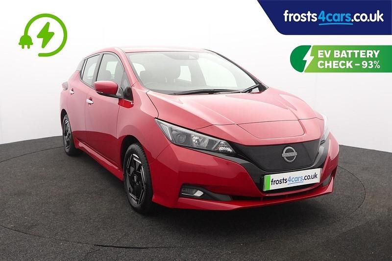 Used Nissan Leaf Acenta 110 kW (150 HP) 2022 Red Hatchback