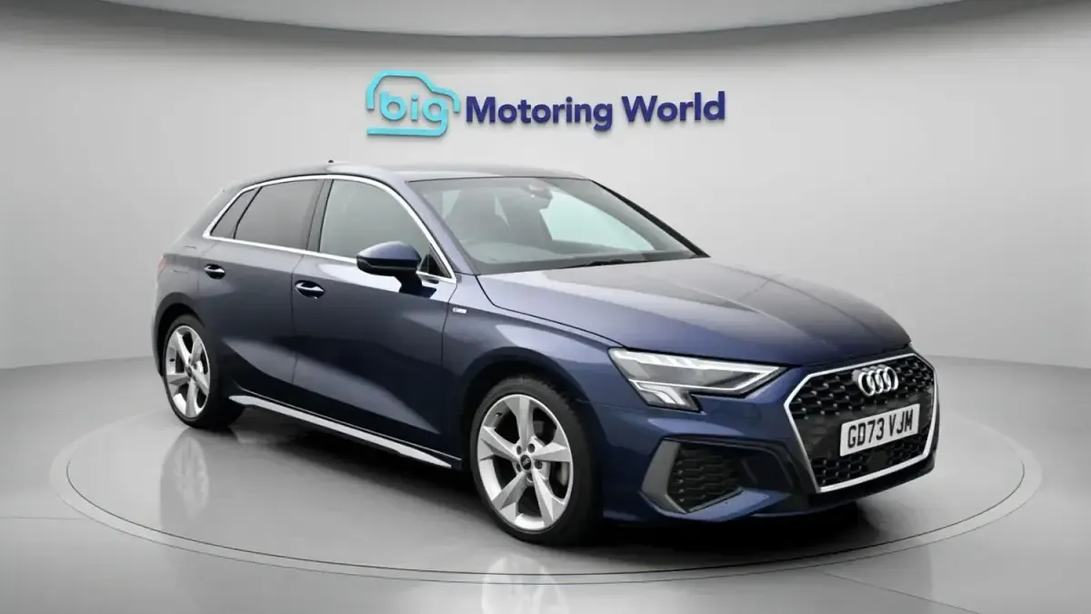 Second-hand Audi A3 Sportback S-Line 150 CP (110 kW) 2024 Hatchback