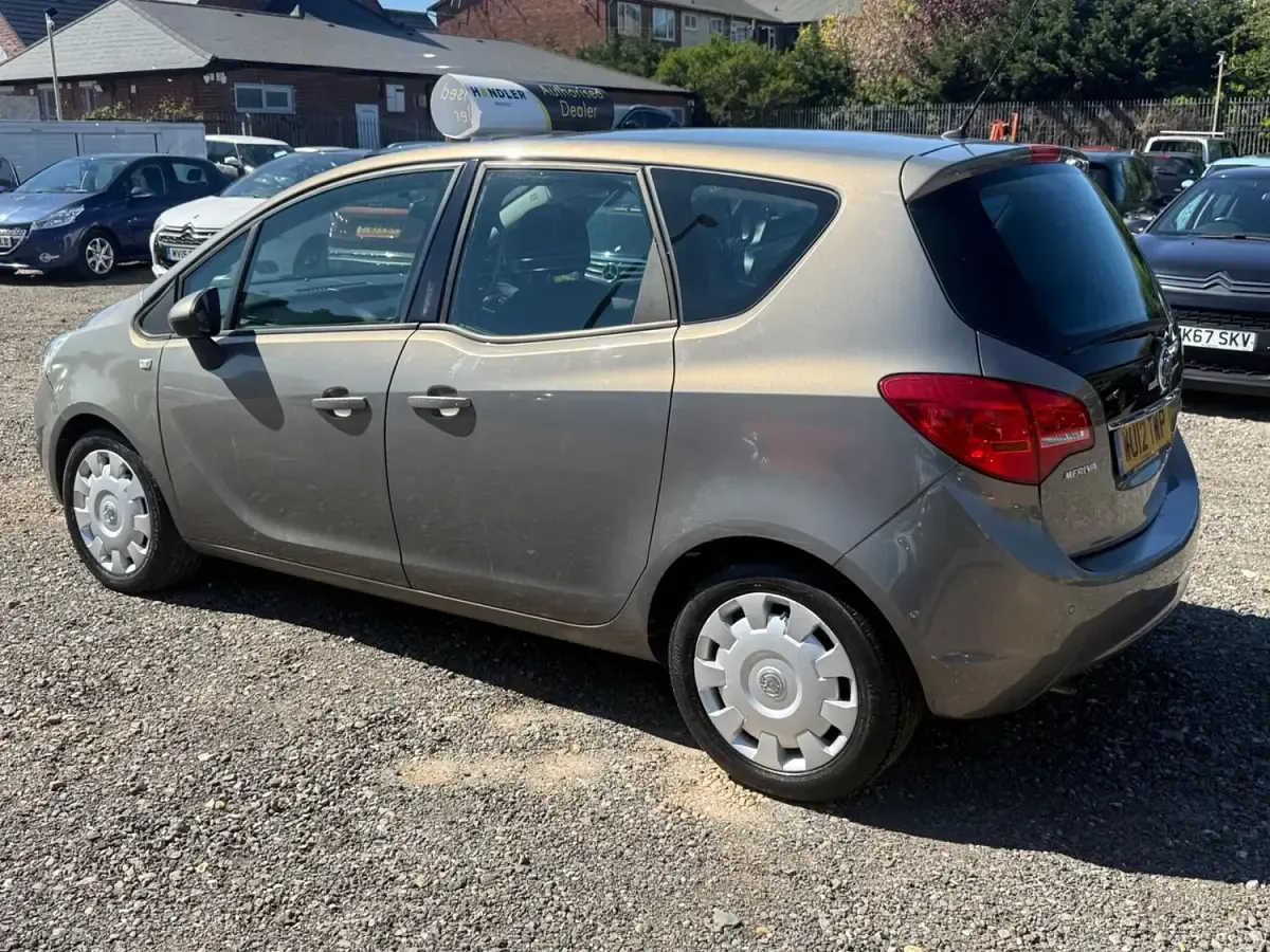 Used Vauxhall Meriva 2012 Brown MPV