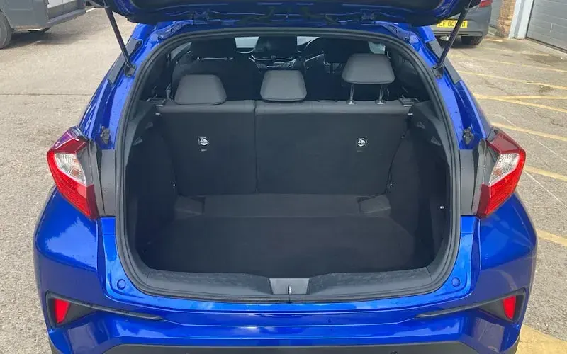 Used Toyota C-HR 122 HP (89 kW) 2019 SUV