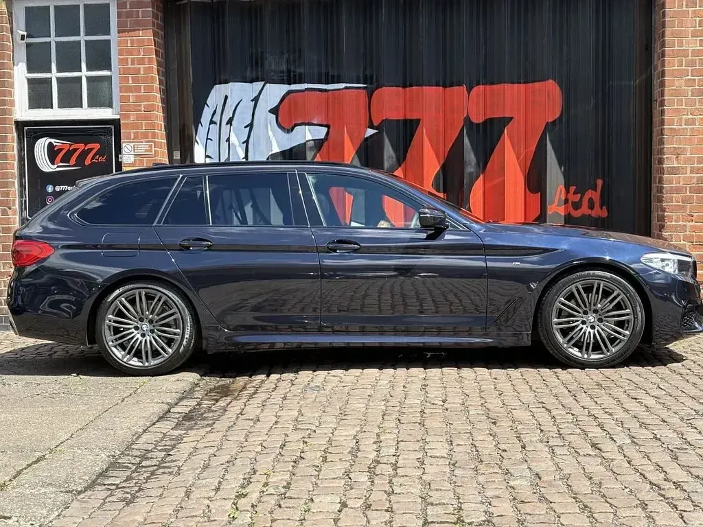 Used BMW 520 M Sport 184 HP (135 kW) 2019 Black Estate