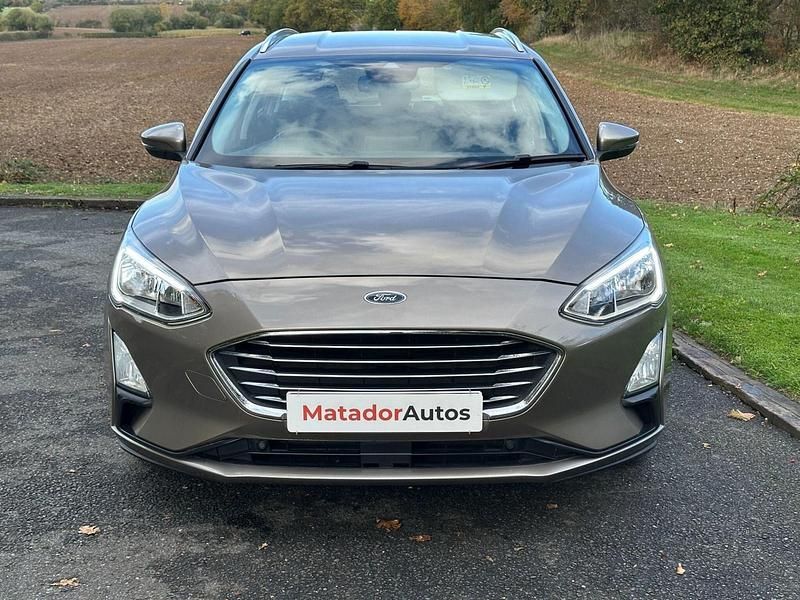 Used Ford Focus Titanium 125 HP (91 kW) 2018 Silver Estate