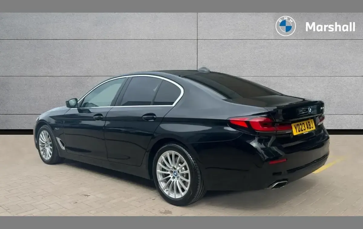Used BMW 530e Comfort Edition 292 HP (214 kW) 2023 Black Sedan