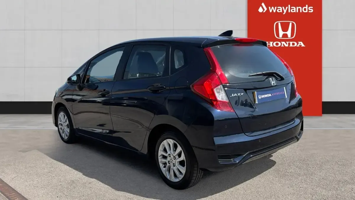 Used Honda Jazz SE 102 HP (75 kW) 2019 Blue Hatchback