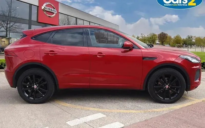 Used Jaguar E-Pace R-Dynamic 179 HP (131 kW) 2019 Red SUV