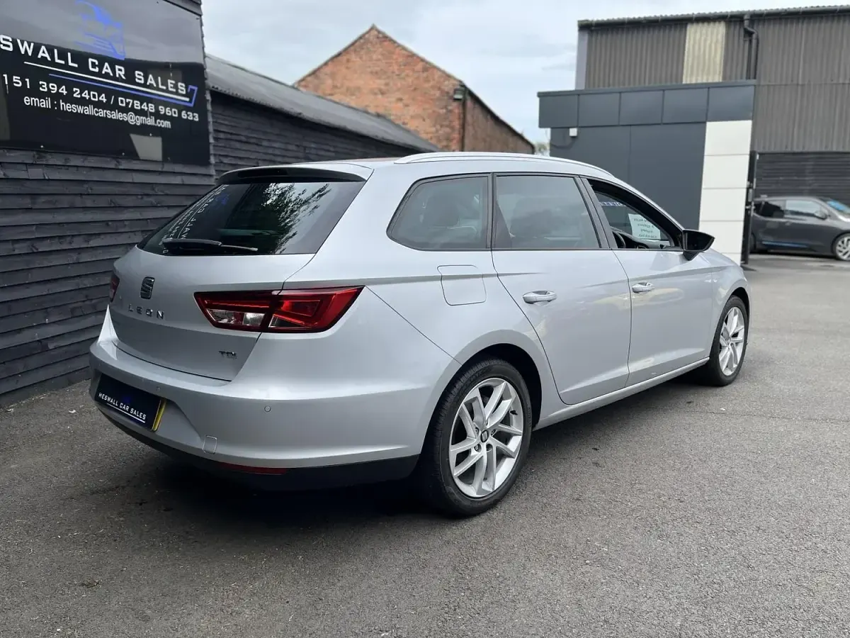 Used Seat Leon SE Dynamic 110 HP (80 kW) 2016 Silver Estate