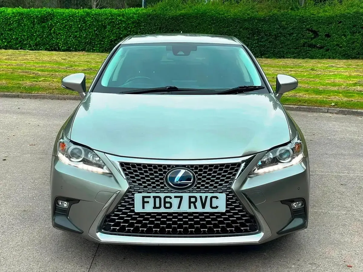 Used Lexus CT200h Luxury Line 2018 Silver Hatchback