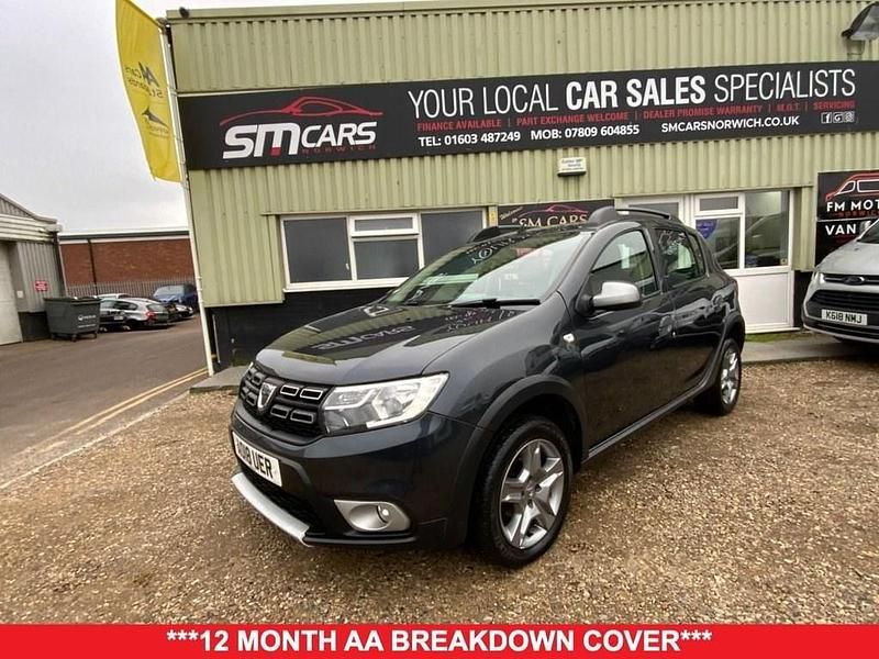 Grey Used 2018 Dacia Sandero Lauréate Hatchback | £6,450 (Fair price) - Image 1/4