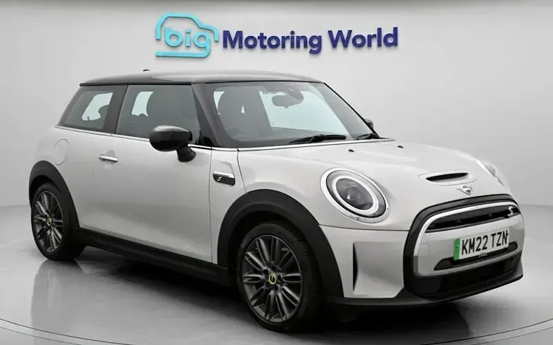 Used Mini Cooper Level 2 135 kW (184 HP) 2022 Hatchback