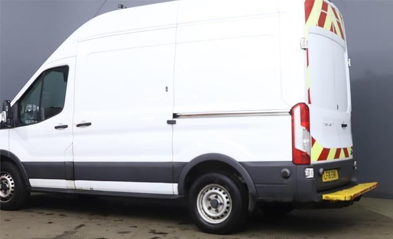 Used Ford Transit 130 HP (95 kW) 2018 White MPV