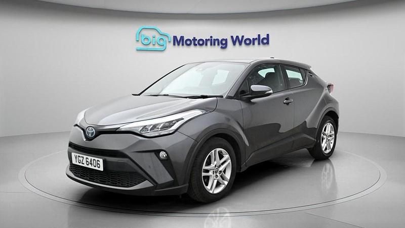 Used Toyota C-HR 122 HP (89 kW) 2023 Grey SUV