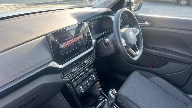 New VW T-Cross Match 95 HP (69 kW) 2025 Reflex silver metallic SUV