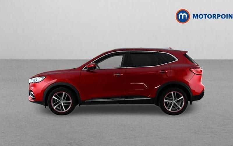 Used MG HS Exclusive 162 HP (119 kW) 2022 Red SUV