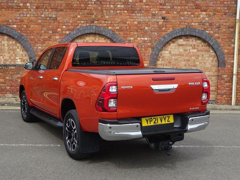 Used Toyota HiLux 2021 Orange Pickup