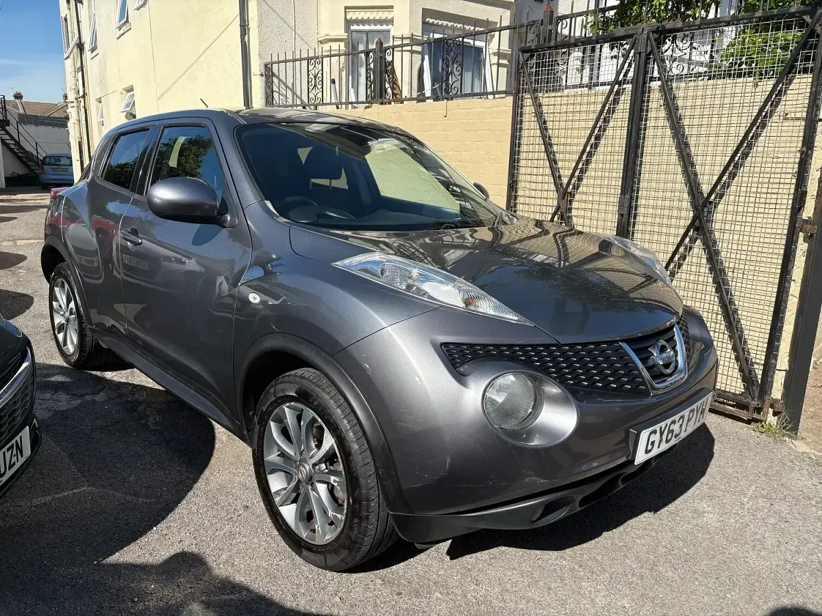 Used Nissan Juke Tekna 117 HP (86 kW) 2013 Grey SUV