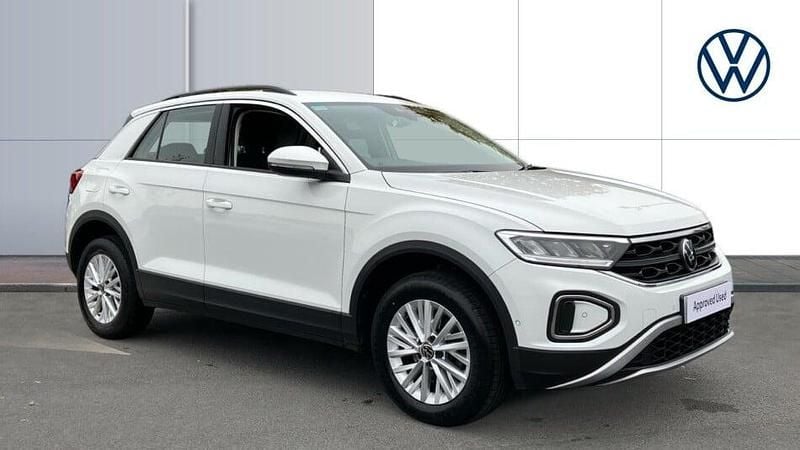 White Used 2022 VW T-Roc Life SUV | £20,800 (Fair price) - Image 1/3