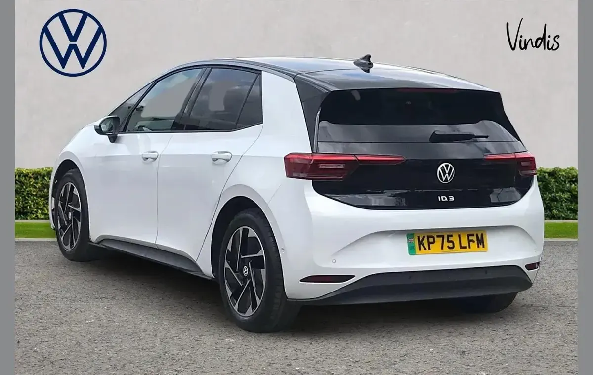 Used VW ID.3 Pro 147 kW (200 HP) 2025 White Hatchback