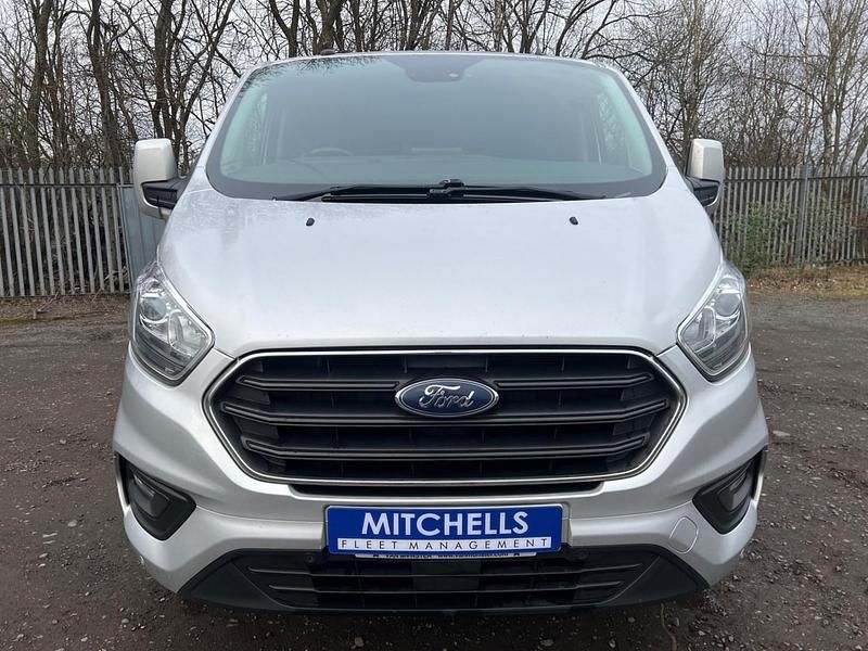 Used Ford Transit Custom Limited 170 HP (125 kW) 2018 Silver