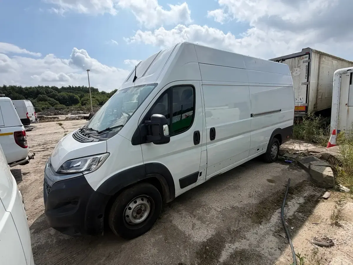 Used Citroën Relay 140 HP (102 kW) 2023 White Van