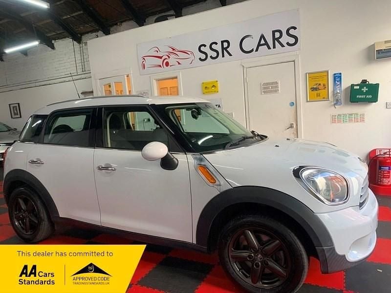 White Used 2012 Mini Cooper Countryman SUV | £3,790 (Fair price) - Image 1/4