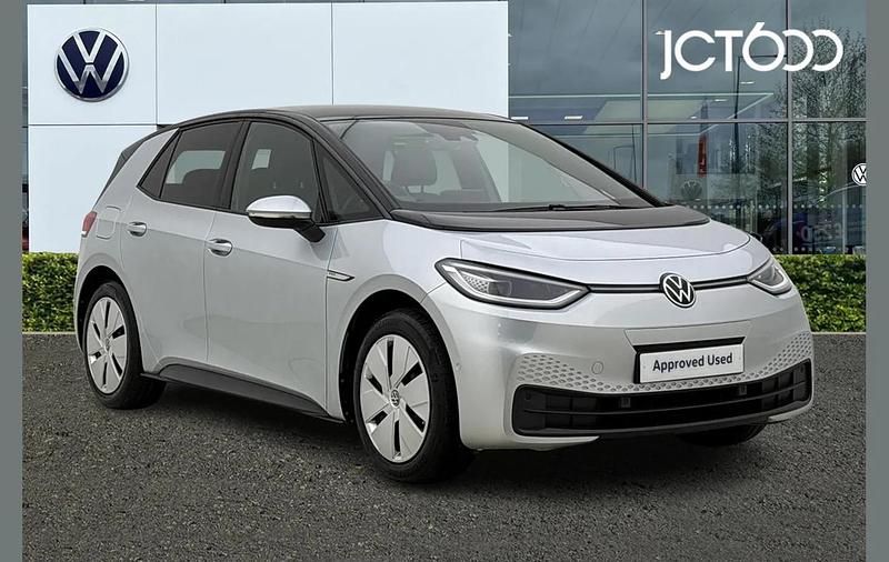 Silver Used 2023 VW ID.3 Pro Performance Hatchback | £20,421 (A bit pricey) - Image 1/4