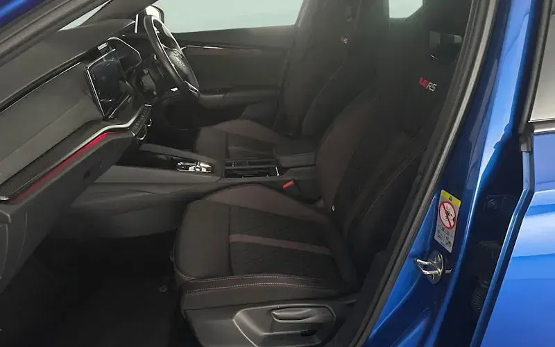 Used Skoda Octavia vRS 200 HP (147 kW) 2023 Blue Estate