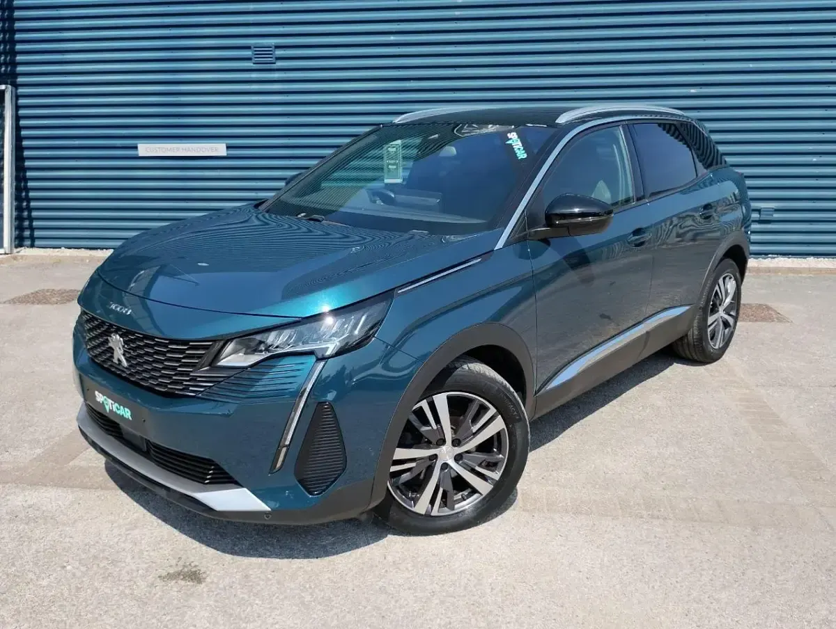 Used Peugeot 3008 Allure+ 129 HP (94 kW) 2023 Blue SUV