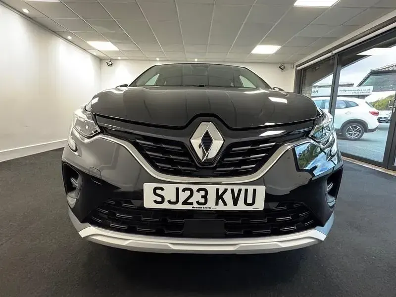 Używany Renault Captur Evolution 91 KM (66 kW) 2023 Czarny SUV