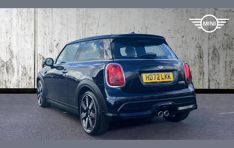 Used Mini Cooper S Exclusive 178 HP (130 kW) 2022 Enigmatic black Hatchback