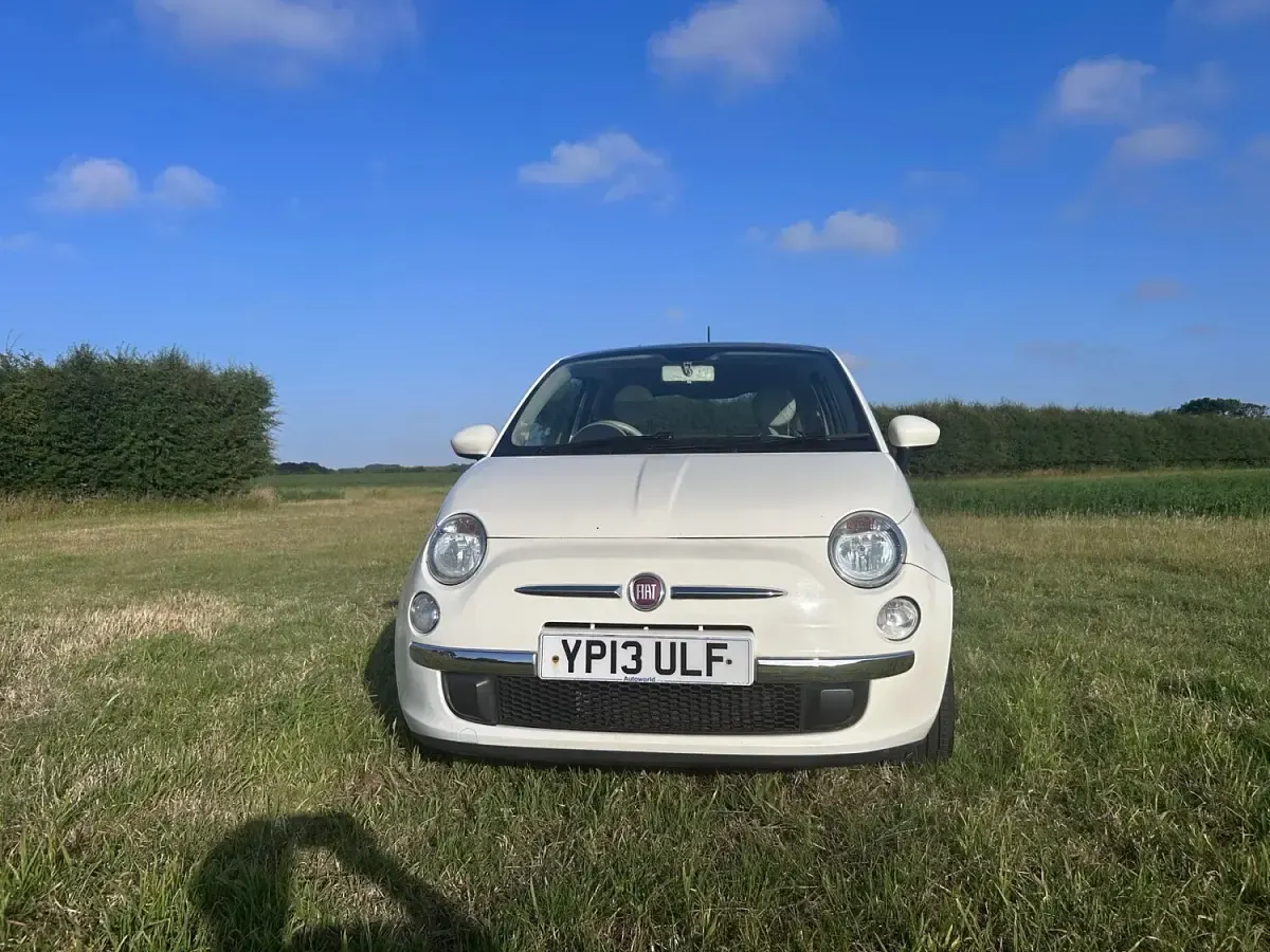 Used Fiat 500 Lounge 69 HP (50 kW) 2013 White Hatchback